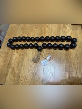 NIB Sagebrook Home Black Wood Garland 32×2in